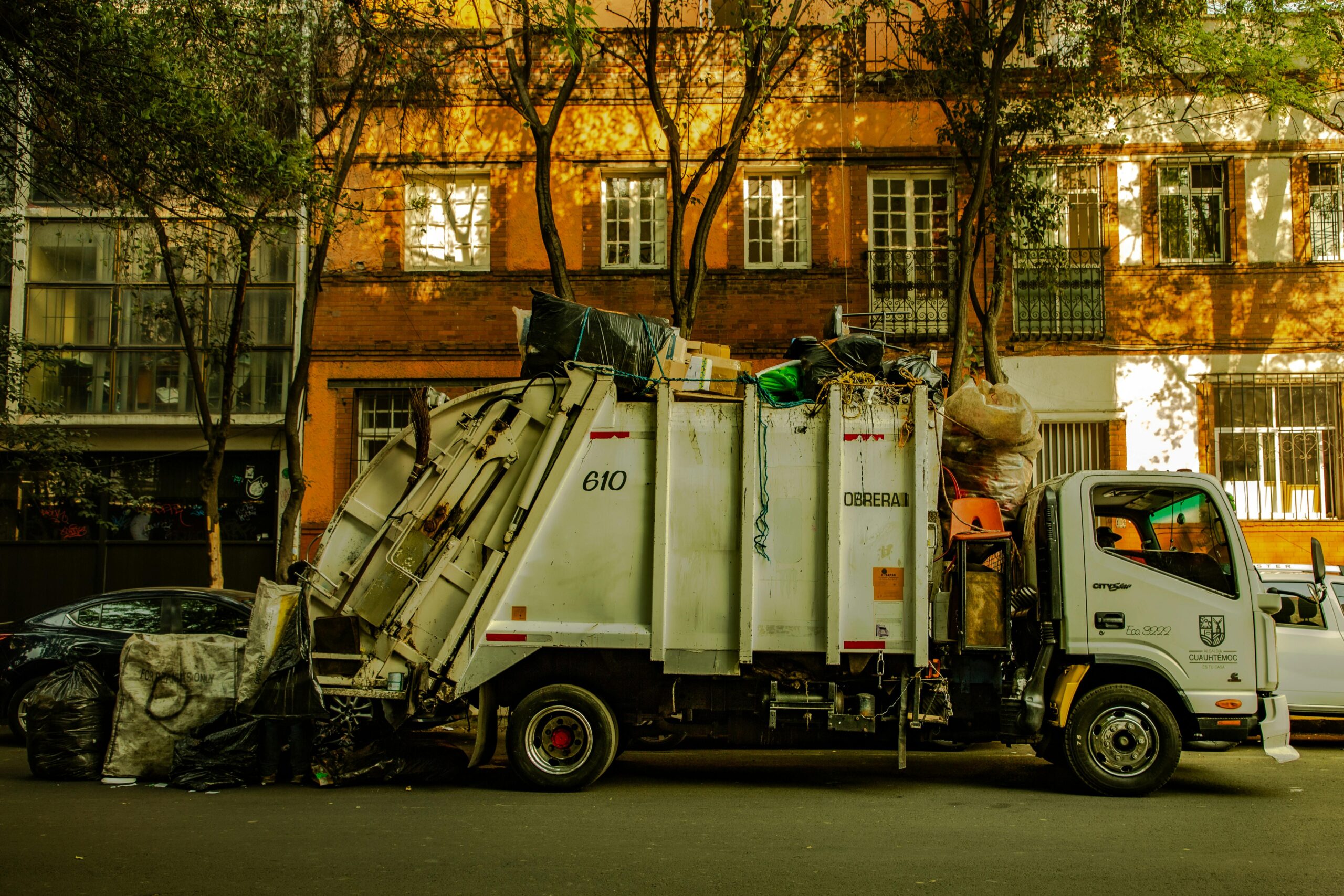Tagging the Trash: Turnover of Toxic Huntingtin 