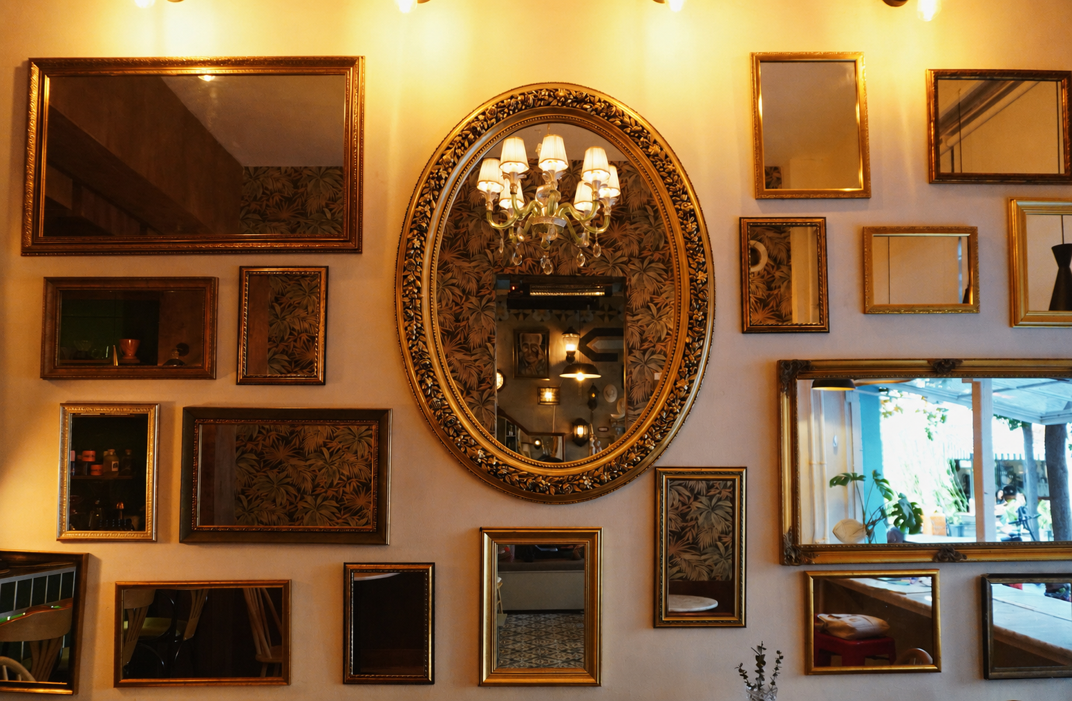 Mirror, Mirror on the Wall: When Self-Awareness Shifts in Huntington’s Disease